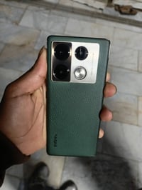 يا الله نوت 40برو جهاز مامفتوح ولا مصلح جهاز ذكرة 256 سعر 225وبي مجال ...