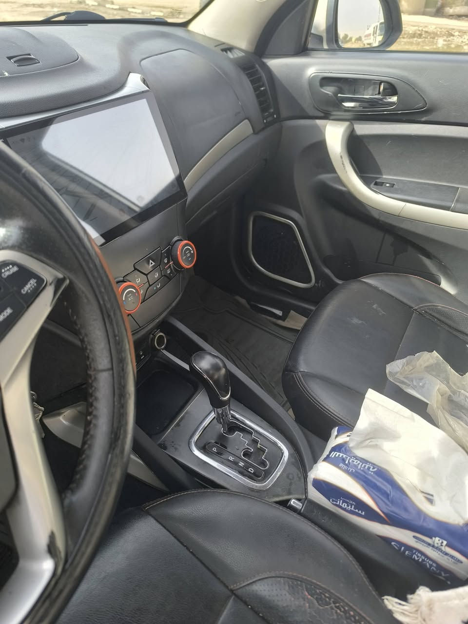 شانجان 2014  سنوية ل 2027 تريد شرط التحويل  سعره79وبيها مجال بسيط  *********** مكان السياره كركوك
