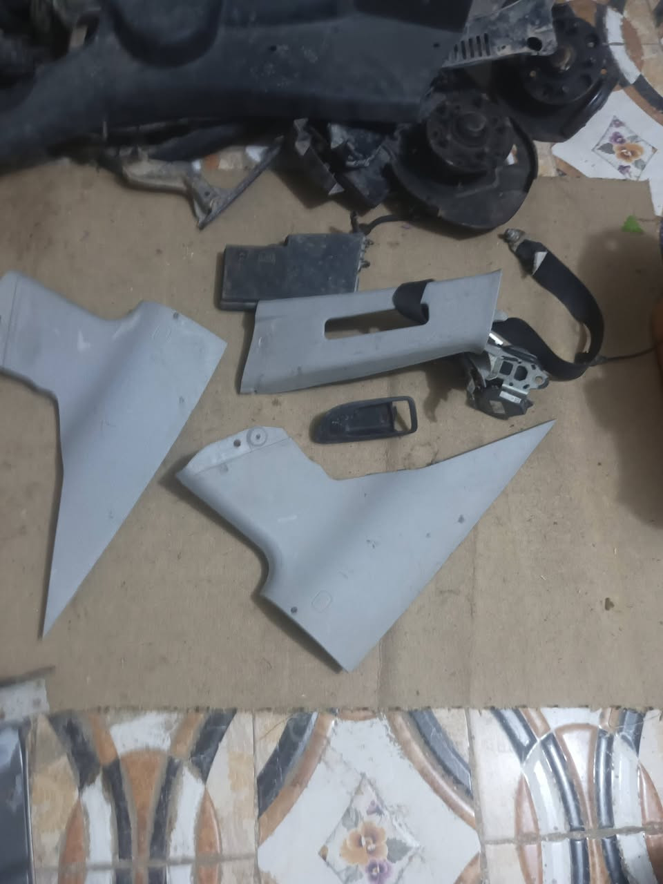 للبيع متوفر تفصيخ بيجو روى وكالوبر وكيا بونتيشا رقم الهاتف *********** واسط كوت
