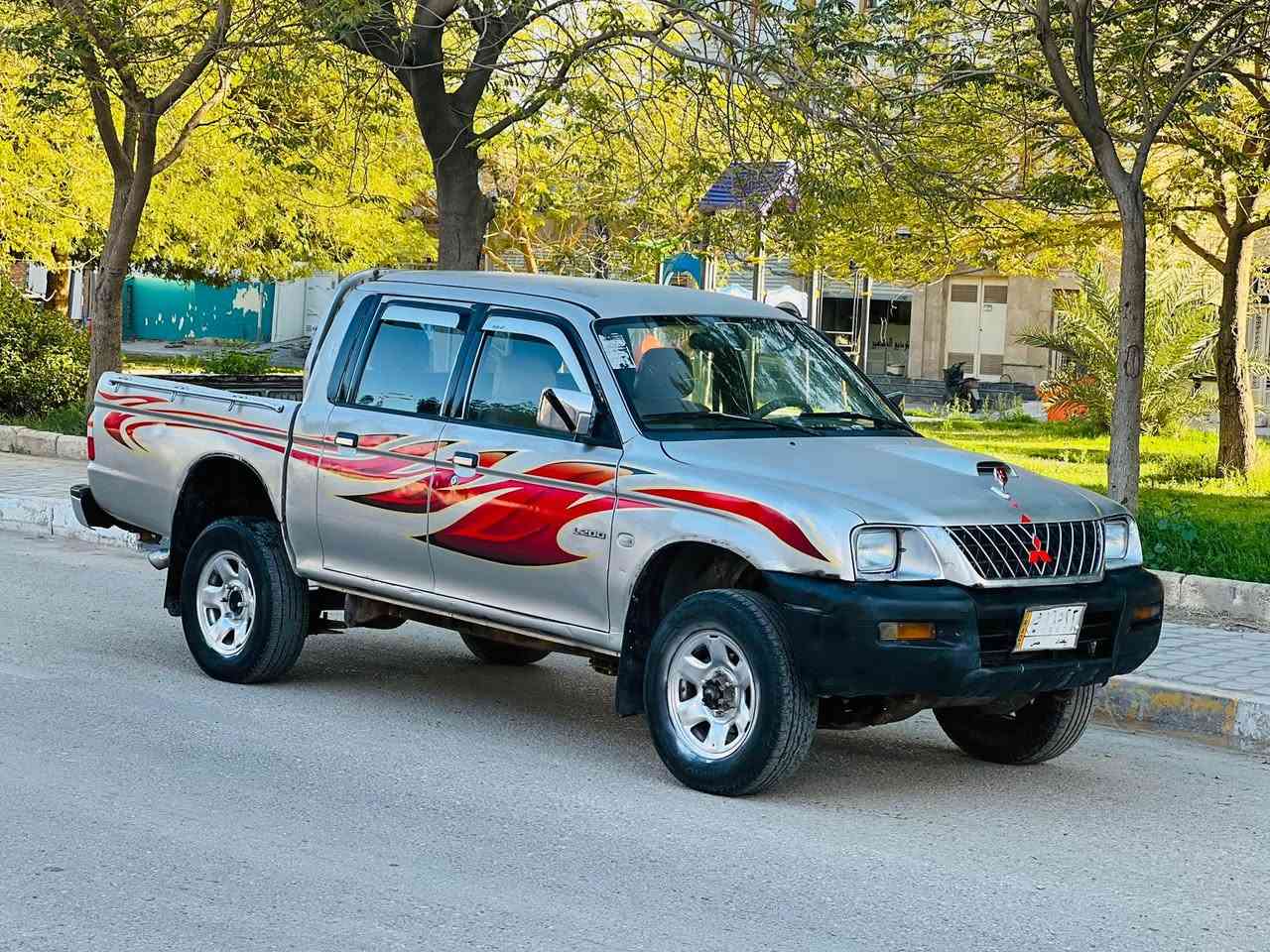 مستبوشي فورويل مديل 2004 سعر  58  وبيه مجال للاستفسار الاتصال ***********  مكفولة ضربه وتبديل سياره جديده  وجاهزه وأي نقص مابيهه مكينه  فيفتي كير وتماتيك مواصفات جام كهربائي مري كهربائي.   مكينه وكير  مكفولات حداديه جديدهه تخم تاير جديد رقم بغداد مشروع وطني مكان سياره كربلاء المقدسة كربلاء, العراق
