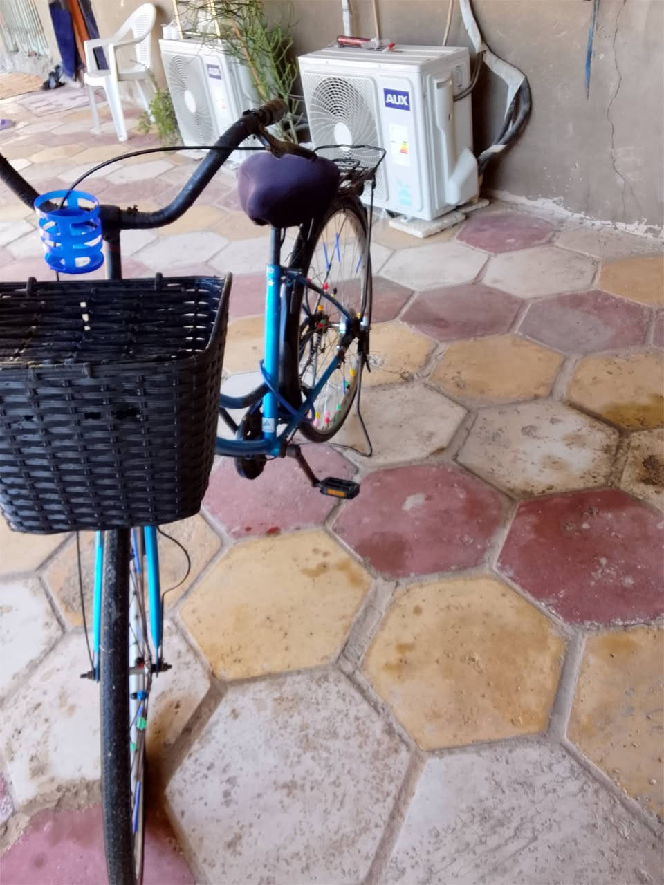 سلام عليكم بايسكل للبيع سعر 80 وا بي مجال بسيط العنوان محافظة بابل قريه البعلوان رقم  ***********
