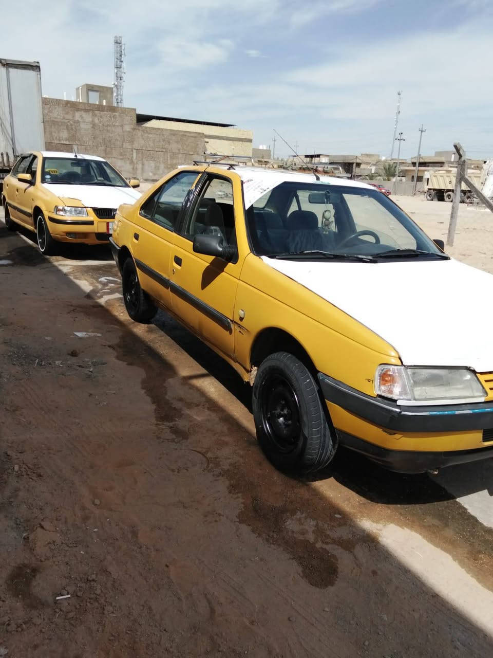 سلام عليكم
عندي بيجو روى موديل ٢٠٠٩ سنوية ساقطة 

واريد ابيعها محرك وانجي ناعم كير اوتو بل جيس محرك مكفول 

راعيه مانده عندي بس رقمه ابيع هيج مكاني نجف الاشرف 
 ***********
