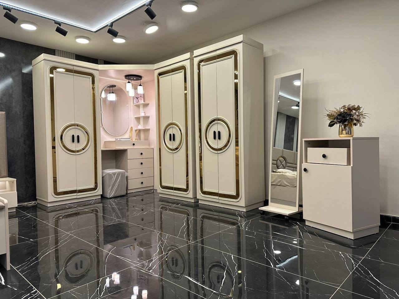 #تخفيضات و #عروض لحگوا عليها 

يوجد لدينا غرف من ٧٠٠ الف ل٤ مليون بس راسلونا وتدللون 💸
أستغل الفرصه وأحجز قبل النفاذ 
مع عروض هدايا مع الغرفه 💸💸

 ***تخفيض : ٥٠ ألف من سعر الدوشك
غرف نوم قسم الجمله 
نقدم لكم عرض ناااار 🔥 

#ضمان_ صيانه خمس _سنوات 
للعلم النقل والشد داخل بغداد مجانا🚚🚚#الديوانية #الكوت 
يوجد لدينا توصيل  خارج بغداد  🚚🚚👇👇

للحجز والاستفسار : مراسلة الصفحة / واتساب

أو الاتصال ع الرقم: 0782 824 6648 ☎️
@أبرز المعجبين  #ضمان_ #الديوانية #النجف #الكوت  #محافظات #السماوه #اثاث #الفلوجة #الجنوب #بغداد
