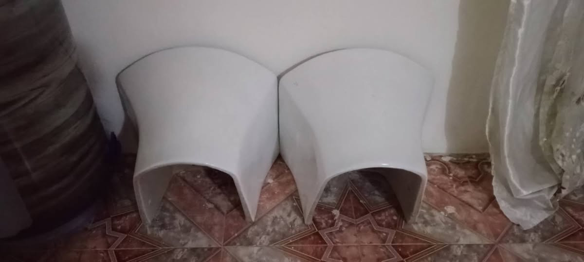 السلام عليكم سخان اصلي
مغاسل تعليك 
ماطور ماء كله جديد مامستخدم
