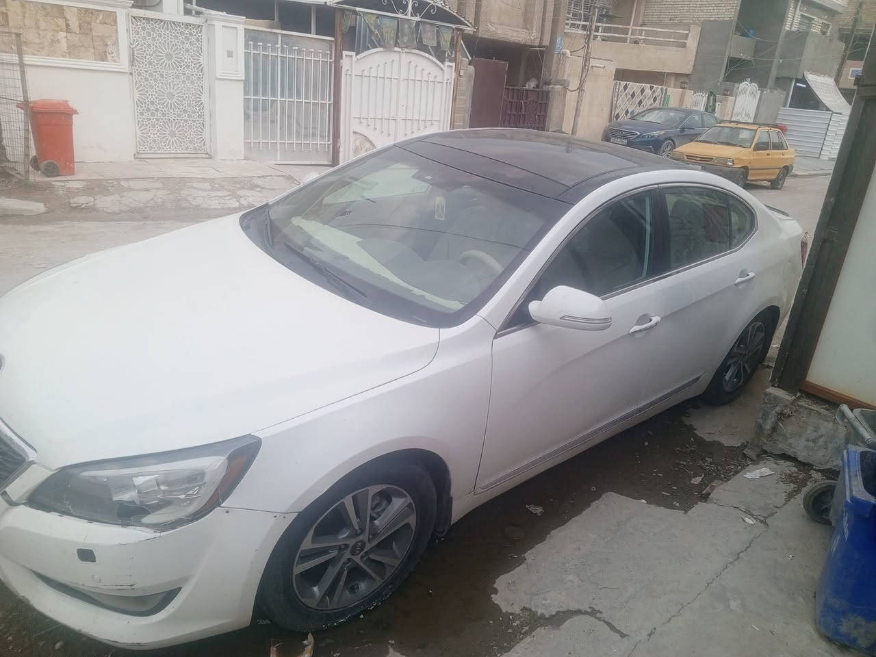 كيا كادنزا موديل 11 محرك كايم سعر 75 بيها 3قطع صبغ بدون دواخل جاملغ وخشم البنيد وجاملغ خلف السائق بدون دواخل بدون ايرباك
***********
