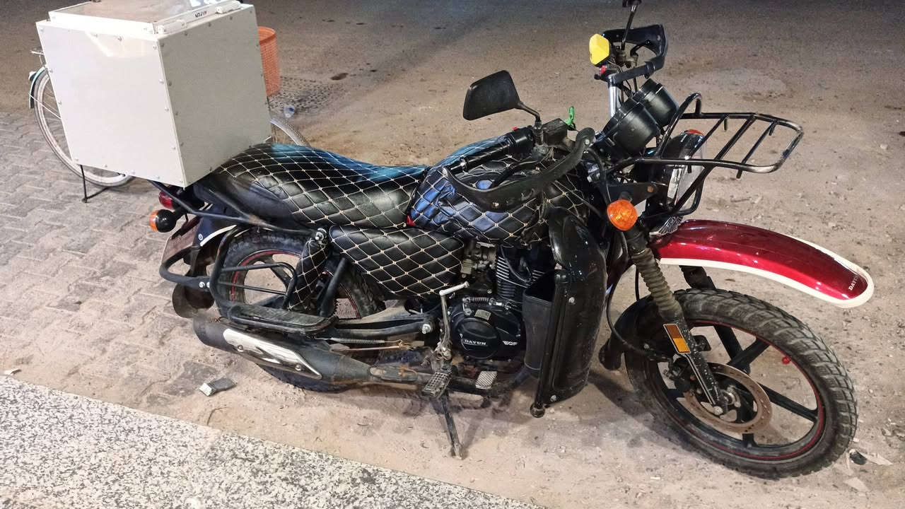 سلام عليكم دراجه دايواند جبلي موديل 23 اوراق كامله شرط ترقيم السعر 1300وبيهة مجال  العنوان المحموديه رقم ***********
