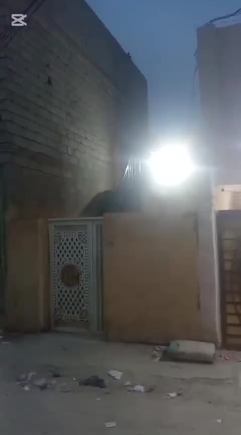 سلام عليكم يوجد بيت مساحه 60 متر البيع في كربلاء كنطرت سلام شارع المدرسي جاهز يصلح حسينيه وسكن يبعد عن المام 2 عقد زراعي قرار 117 مشمول بل طابو متوفر كافت الخدمات سعر البيت 35 مليون وبي مجال الستفسار علا رقم *********** أبو مالك الاسدي
