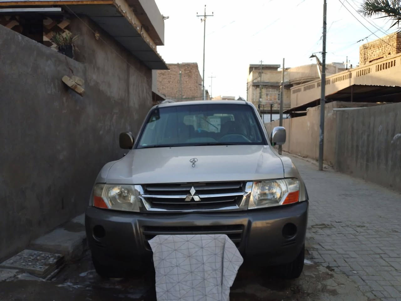 السلام عليكم باچيرو مديل 2003
سيارة بسمي ثاني يوم تتحول رقم جديد تخم جديد كير ومكينه جديد وتخم تاير جديد سيارة حلو مامتعوبه العنوان بغداد رقم الهاتف ***********
