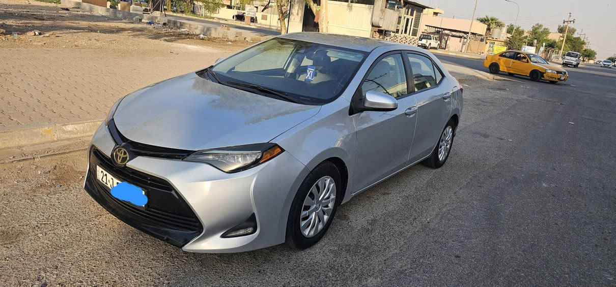 كورلا ٢٠١٨ LE سنوية لحد ٢٠٢٩ باسمي ويها بطاقة بنزين  بس بونيد مبدل وثلاث قطع بارد بدون شاصي رقم هاتف  *********** سعر ١٣٠ وبيها مجال بسيط
