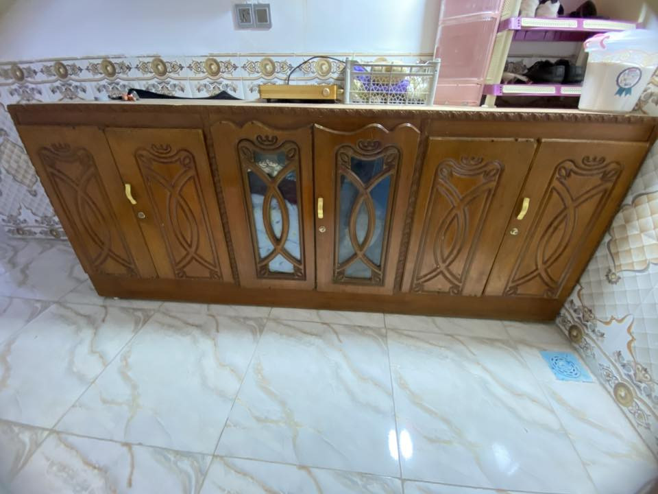 بوفيه وبيبان جدد للبيع المكان غراف قريه ال سهلان -***********
