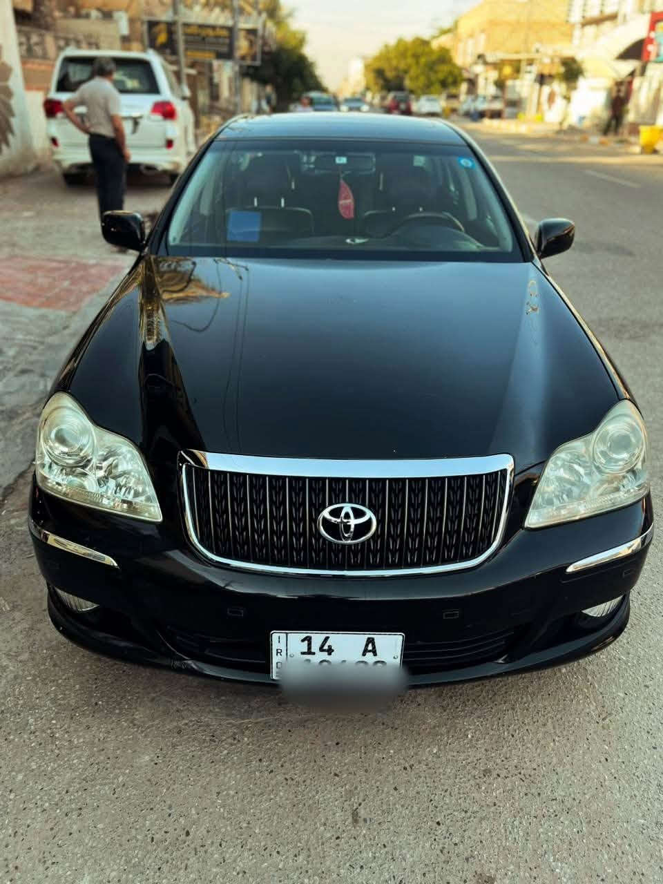 ١TOYOTA CROWN MAJESTA👑
ماجستا 
للبيع تيوتا ماجستا. 2007 
اصولي💥 شرط المداور قرار 48.    (كفاله عامه من كلشي)✨
الون اسود ملكي 
رقم بصرة انكليزي سيارة باسمي مدوار ثاني يوم مشروع وطني  
المواصفات👇 
5دكم 
تحويرة نجف فوك وجوه ابريك شاهينة 
✅ محركها V8 الحجم 4300
✅ كشنات جلد اسود 
✅ تبريد امامي خلفي3قطع.
✅ 3قطع بردات خلفيه.
✅ اربع كشنات كهرباء.
✅ 5بصمات ابواب+بصمة تشغيل+ صندوك شفط 
✅ كشنات خزن ميموري.
✅ حساسات  امامي وخلفيه
✅ كامره خلفيه 
✅ بگ لايتات لد اصل.
✅ ثلاجة
✅ مري ترحيب عند الاقتراب+ بالمري والجملغات.
✅ ستيرن كهربائي 
✅ مري كهرباء+هيتر♨️
✅ تحكم ستيرن+كروز تثبيت سرعه.
✅ جنطه جكات كهرباء شفط.
✅ 
✅
وباقي المواصفات المعروفه لل5دكم.
والسياره جاهزه على اخر حبايه تخم تاير باتري جديد
.سنوية لغاية 2030
والسياره بالواقع اجمل من الصوره📷.
العنوان النجف الأشرف
السعر 185 وبيهه مجال
***********
