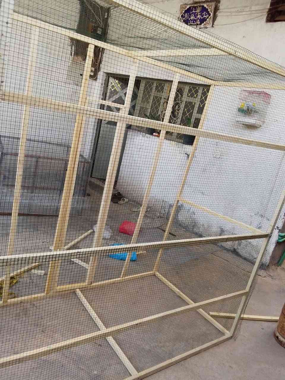 قفص للبيع ب50.   ***********
