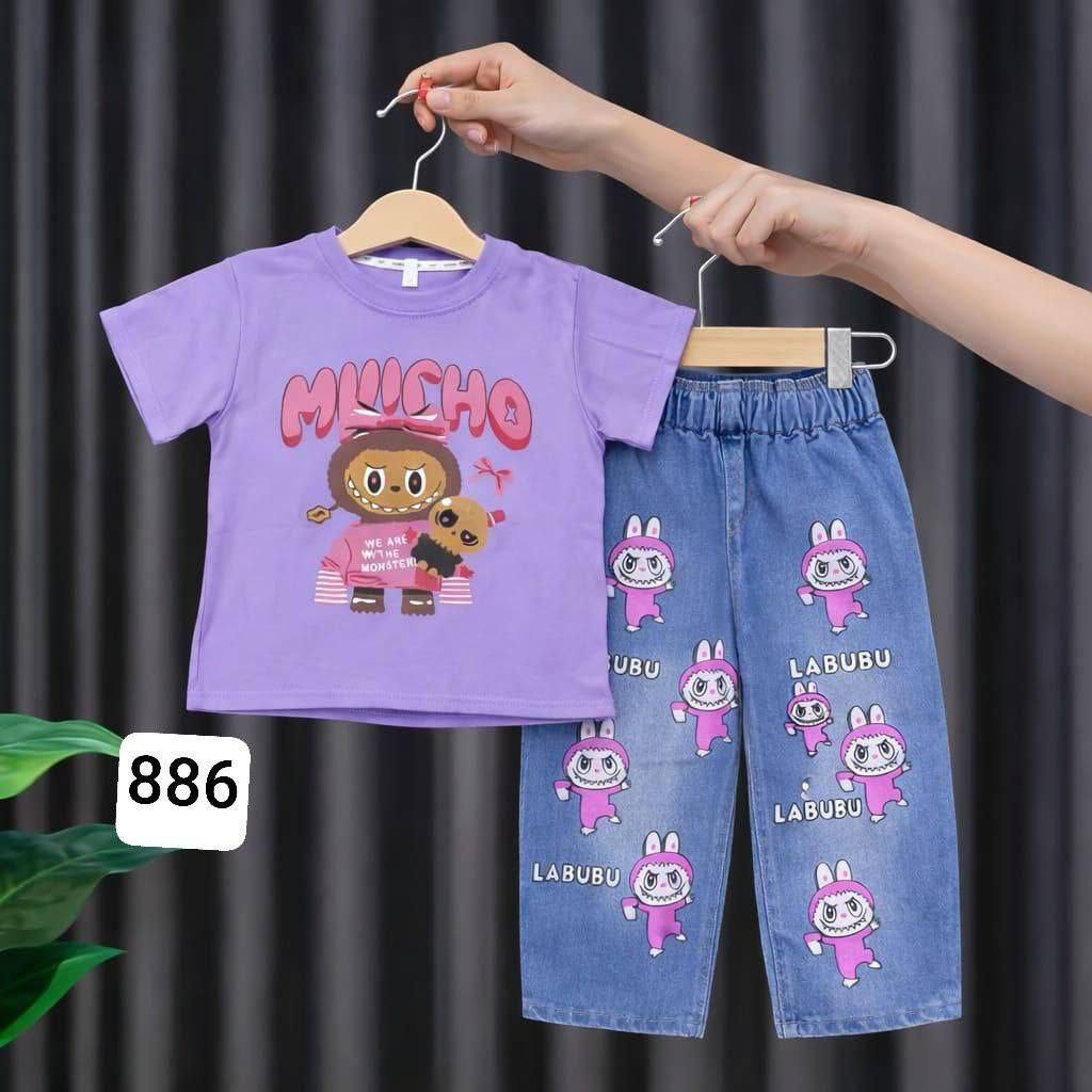 هنا جمااال على اصوله وكشخه العيد 
لبسه كامله 
تشبرت فانيلا ليكرا يجنن 
بنطرون كابوي درجه اولى 
يلبس من عمر 7 الى 10 سنه 
سعر 15 فقط


**إذا كنت صاحب هذا الإعلان وتريد حذفه لأي سبب، رجاءا أرسل رسالة إلى الدعم الفني**