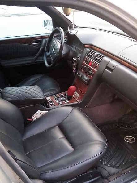 السلام عليكم مارسدس ام عيون  95 محرك 320 سنه اسلندر خراطيم سياره لمتددوخل جلداسلايت جام تحوي كهرباء برده كهرباء زرك لاني مكينه كبر صدر امي خلفي جاهز سياره بيه أقل لحزام صبغ امروس حسب القناعه السعر 105 اوبيه مجال لطيبين مكان السيارة بإعداد يرموك *********** بغداد
