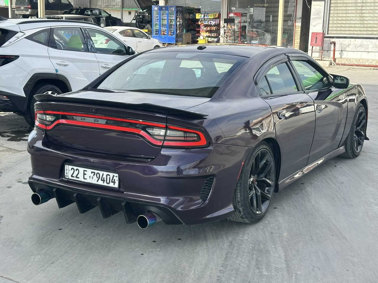 سلام عليكم
جارجر موديل 
2020 sxt 
رقم اربيل الجديد سنويه 2027  تحويل او وكاله 
محرك 6 سندر 
تو ويل 
ماشيه 145 مايل 
صور الحادث 
بالمنشور
 بدون دواخل بدون ارباك يعني شاصي لغد كفاله 
ابيع صبغ عام صبغ عام  
السعر 174 ورقه 
شرط محرك كير كفالة 
مكانها بغداد بسمايه 
***********
