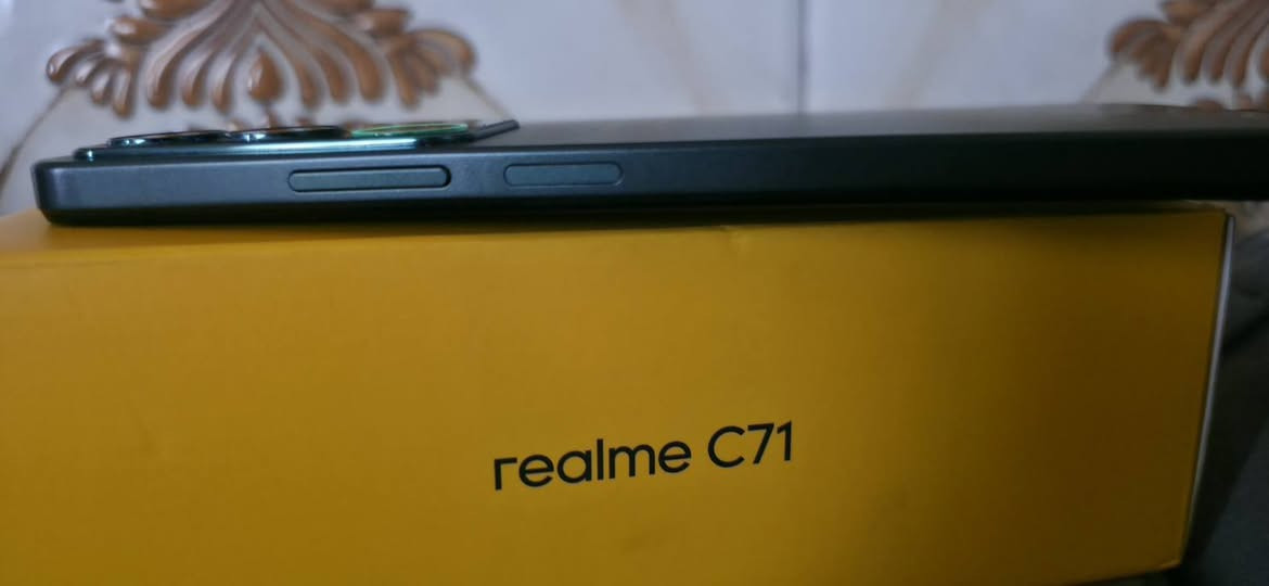 ريلمي C71 ذاڪره 256 الرام 8+16 جهاز اخو الجديد السعر210 الف للتواصل فقط اتصال او وات ساب ***********

