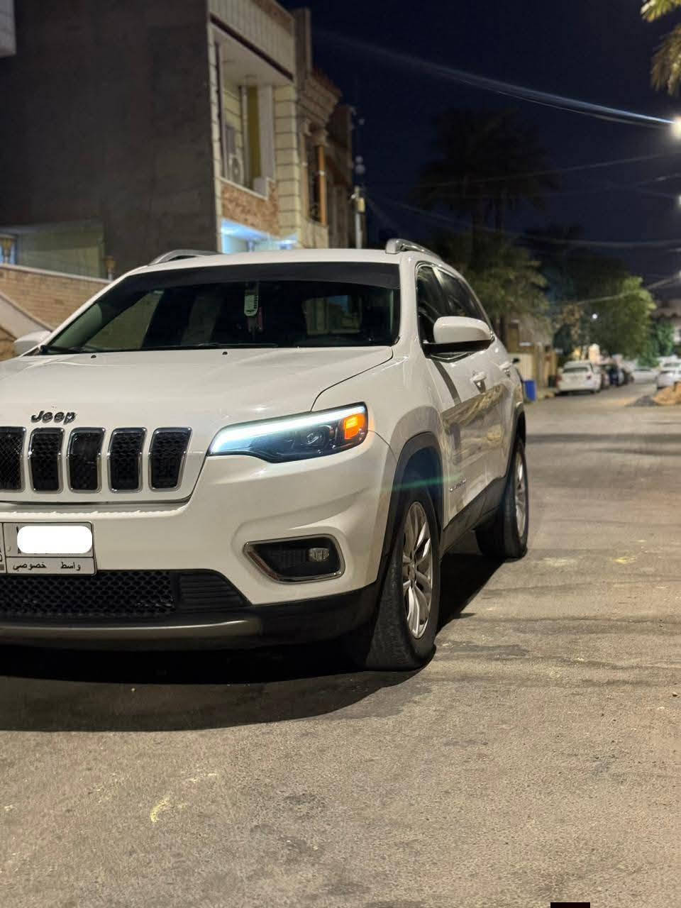 جيب شيروكي بزون 2019
للبيع 
ماشية 140km
كير 9 نمر
محرك 4 سلندر 2.4 
4*4 (فور ويل)
شاشة 7 انچ
شاشة اعطال 
كامرة دوارة
تبريد قطعتين
هند بريك بصمة 
شاشة كار بلي 
لد نهاري
صدر جديد 
كير ومكينة خير من الله
 بنيد تبديل وجاملغ سايق مصبوغ وعكس سايق بي بارد بسيط
رقم واسط تحويل ثاني يوم
السعر 118 ورقة
للتواصل ***********
