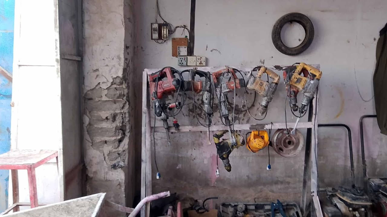 السلام عليكم 
سكلة للبيع العنوان الحمزه الشرقي مقابيل بانزين خانه باب لخروج سكلت ابو عباس الخزعلي
 وايجار لمحل مدفوع هذا شهر
سكله كامله ما بيها نقص

للأستفسار اكثر الاتصال على الارقام التالية... 
***********
***********
