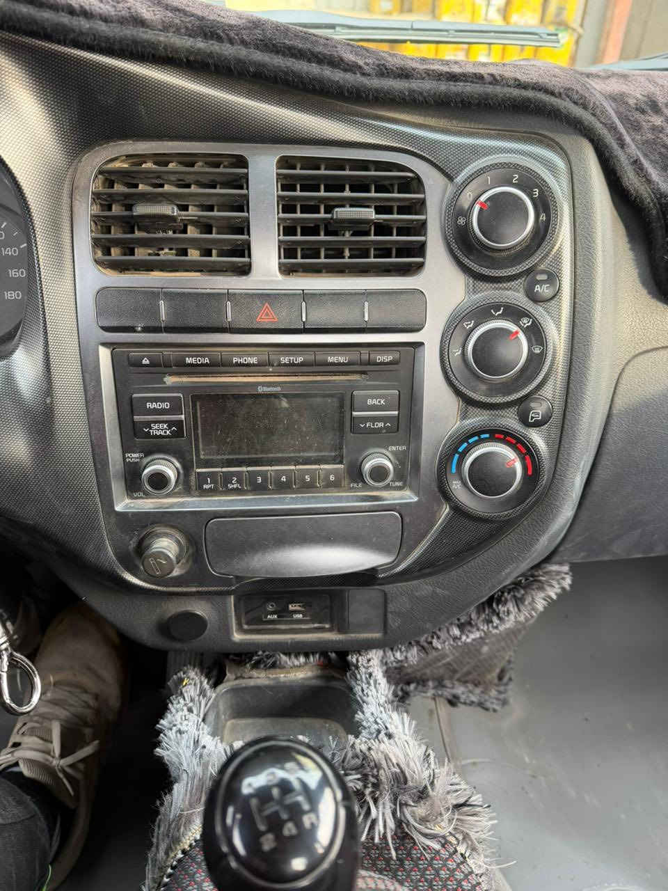 كية فحل 2021
محرك 4000 مفتوح 
فول مواصفات 
مانع انزلاق 
دبل ايرباك 
دوشمة قمارة 
أرضية جلد 
ربع قمارة مال مسكر 
كشنات جلد دوشمة جديدة 
تحوير تاير خلفي 14
رقم واسط 
مشروع وطني 
تحويل في اي مكان 
مكان السيارة بغداد 
السيارة ماشية 160 الف 
سعر السيارة $160 ورقة
للتواصل / ***********
للتواصل / ***********
