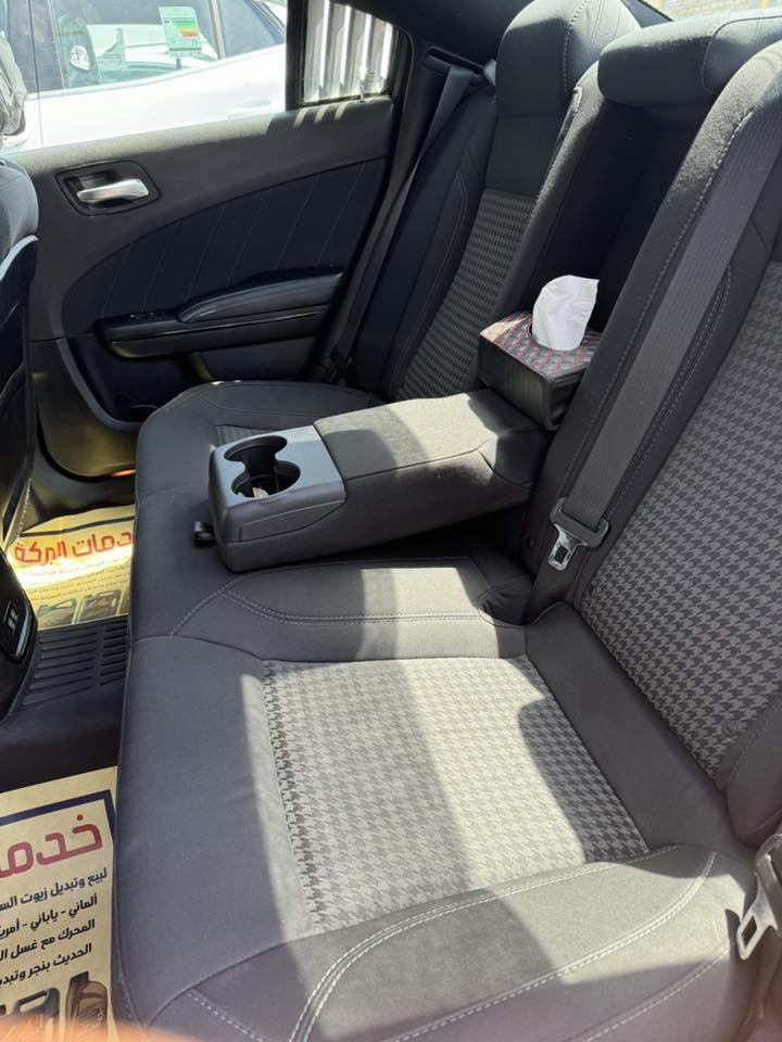 دوج جارجر 2019 SXT
وارد امريكي حادث موضوح صور 

-العداد 87 ميل 

- بصمة 

- حساس خلفي وامامي 

-شاشة كبيرة 

- كامرة خلفية دوارة 

- تشغيل عن بعد 

- قطعتين تبريد 

- كراسي كهرباء 

-لايت زينون
,

باقي مواصفات معروفة

رقم بغداد 

السعر 205 وبي مجال  

أي استفسار رقم صاحب السيارة 
*********** 

مكان بغداد
