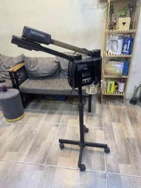 حبايب عندي غراض للبيع كراسي ثنين و جهاز هايدرو فيشل سوبر اوكسجينو جديد...