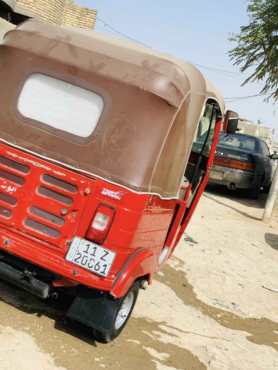 السلام عليكم تكتك موديل 18 شهر 5 مرقمه ارقام جديد التكتك بدون صبغ فقط البجم مرشوش رش جماليه والدوس معمره فقط محرك مال20 لا تنقيص ولا تبخير يخبل تكتك ربع ماذب عليها كبل لشارع رقم بغداد ومكانها بغداد حي النصر السعر 6ملاين وبيها مجال ***********
