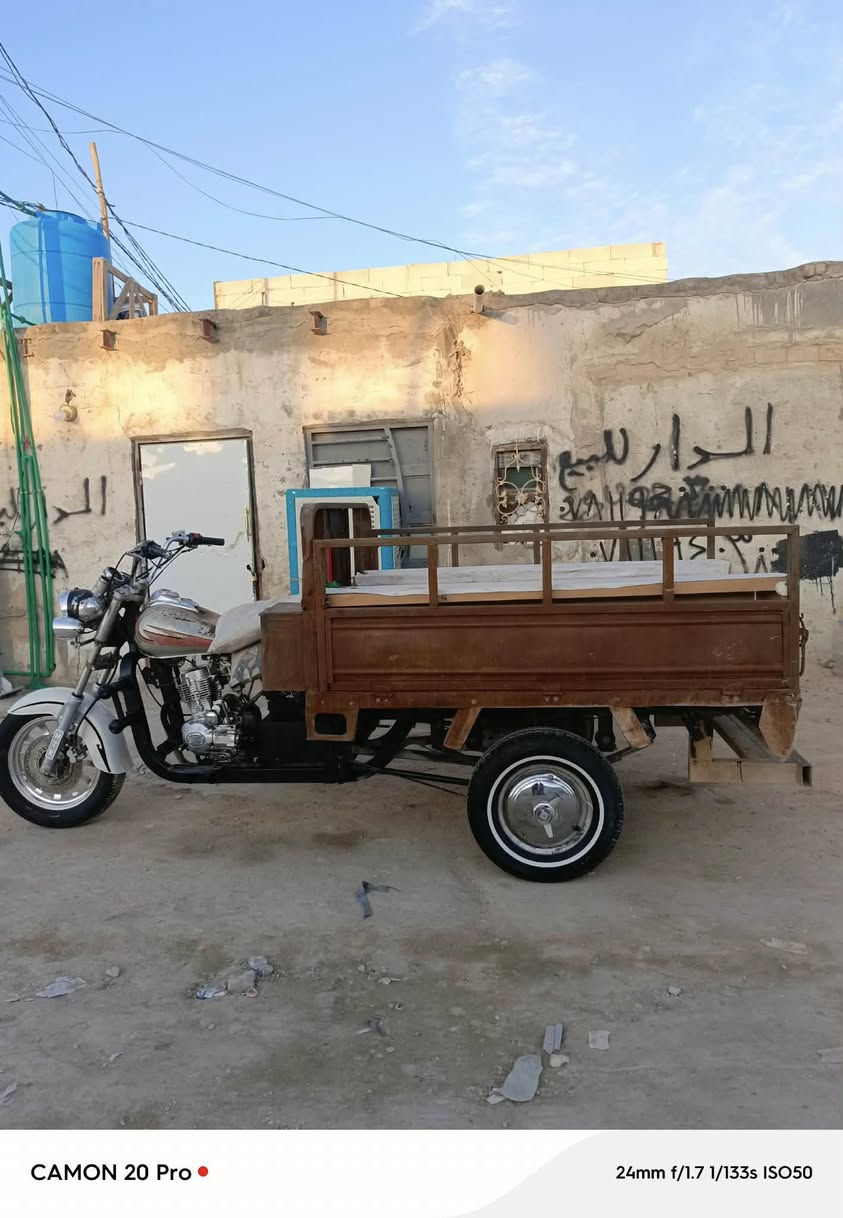 للبيع رقم وسنويه اسود سنويه و رقم اصلي مديل 2009 مكينه و تايرات 3 جدد دبلات و ويل كدام جديد 
السعر 1300 
***********
