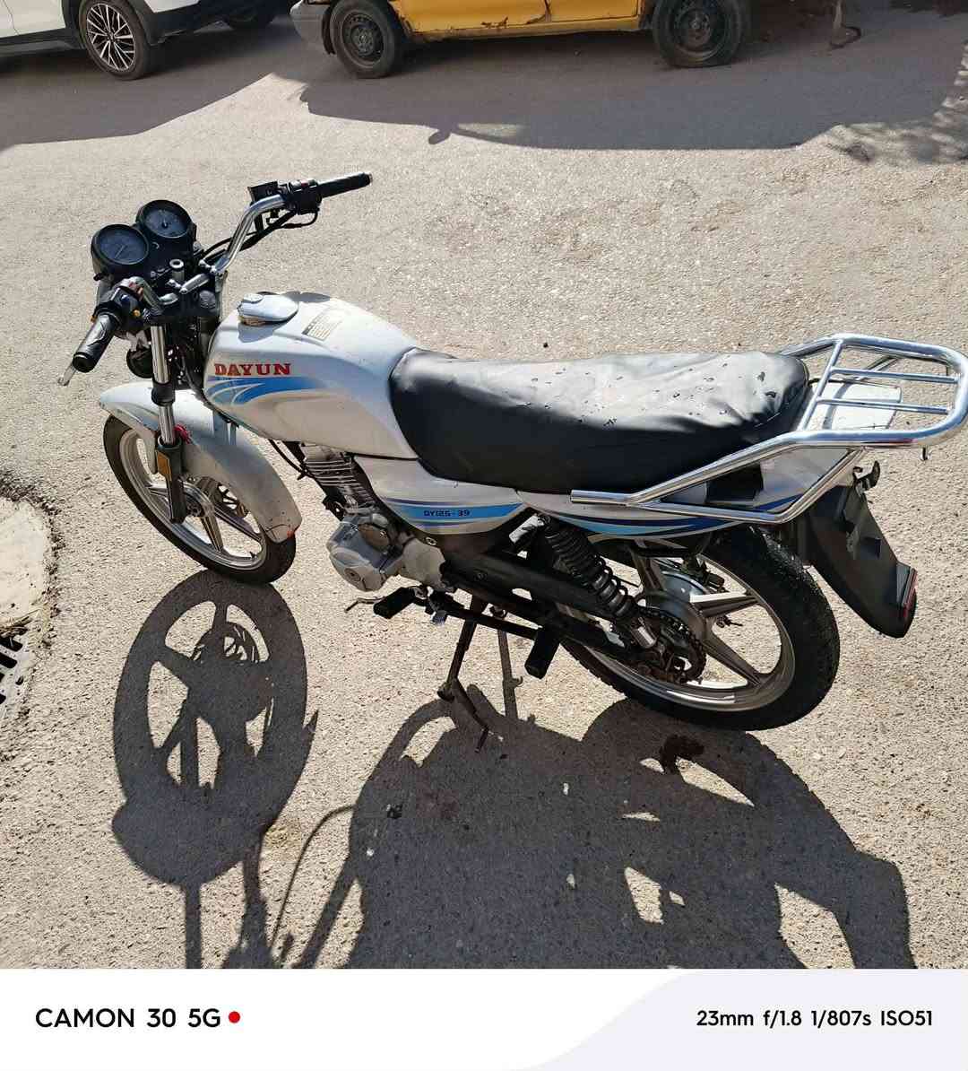 دايوان عضم 19كلك دراجة نقصهة كهربائيات ولا طكة سعر قفل 400شراي يخابر علفيس مامتواجد ***********
