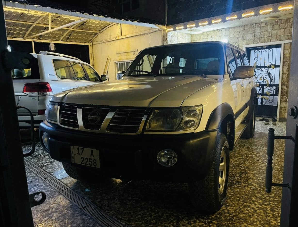 سلام عليكم نيسان  باترول سفاري 1998 نوزل
محرك وكير كفالة (كير عادي)
رقمها مميز سماوة ب اسمي
تبريد 3 قطع
ثلاجة
4 جام كهرباء
صدر امامي وخلفي جديد
دبل تانكي
فور ويل شغال
السيارة مرفعة 6 انجات
منظومة غاز حكومي 80 لتر 
كلج جديد وكالة
دعامية خلفية حديد تفصال
كهربائيات كلها شغاله
مراوح لوك مال وكاله
السعر ٩٠
اتصل على الرقم ***********
***********
