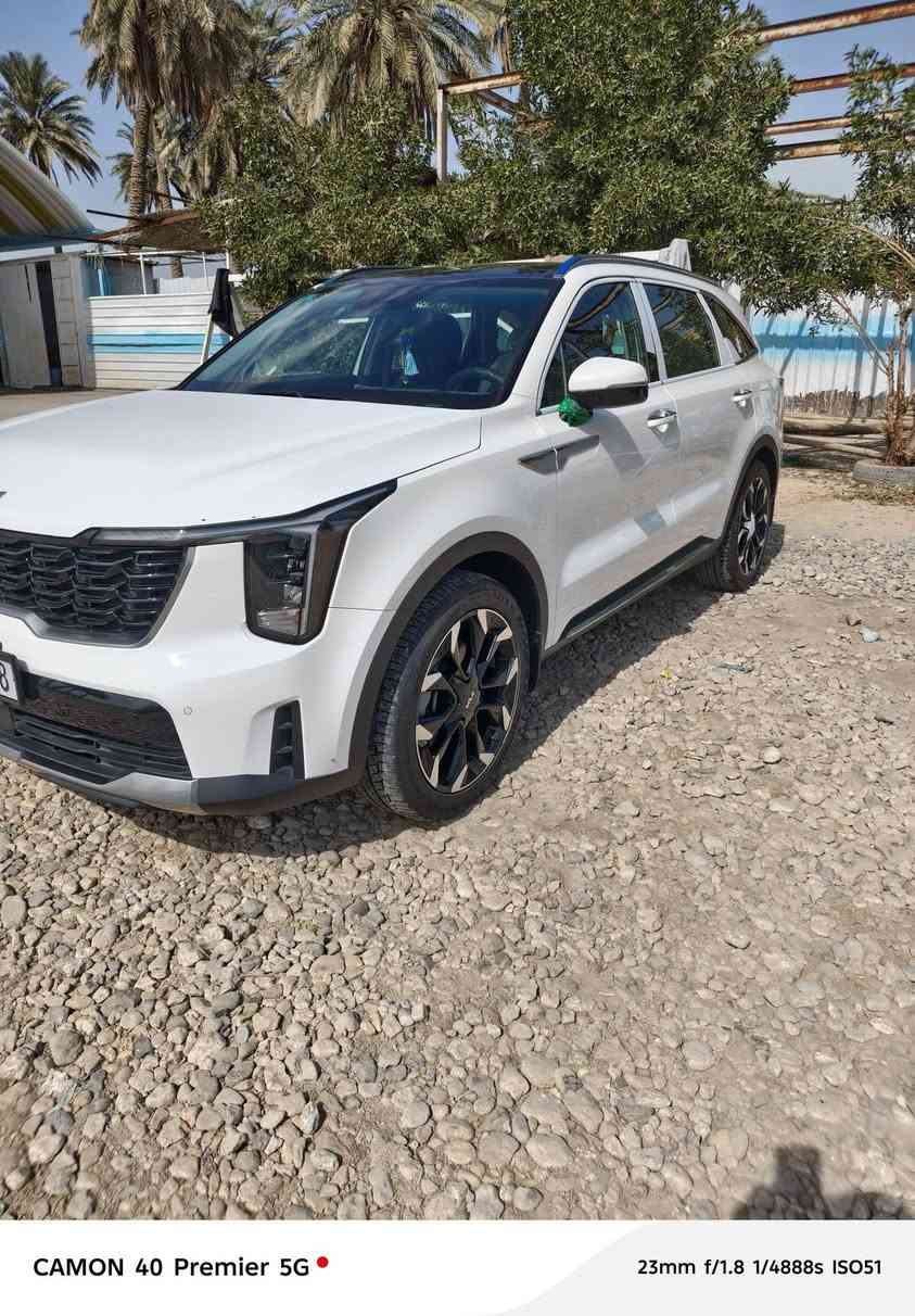 سلام عليكم سورنتو لبيع 2025  مواصفات وبل 20ذات شوب ماشيه 15 شراي بي خير ويدلل سعر 325ورقه ***********
