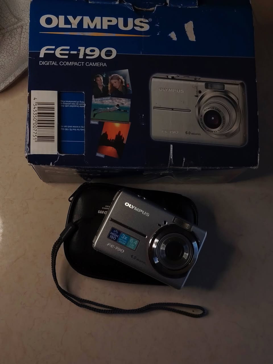 متوفر
البطارية ✅ 
شاحن ✅
جنطه✅
رام✅
 سعر: خاص


**إذا كنت صاحب هذا الإعلان وتريد حذفه لأي سبب، رجاءا أرسل رسالة إلى الدعم الفني**