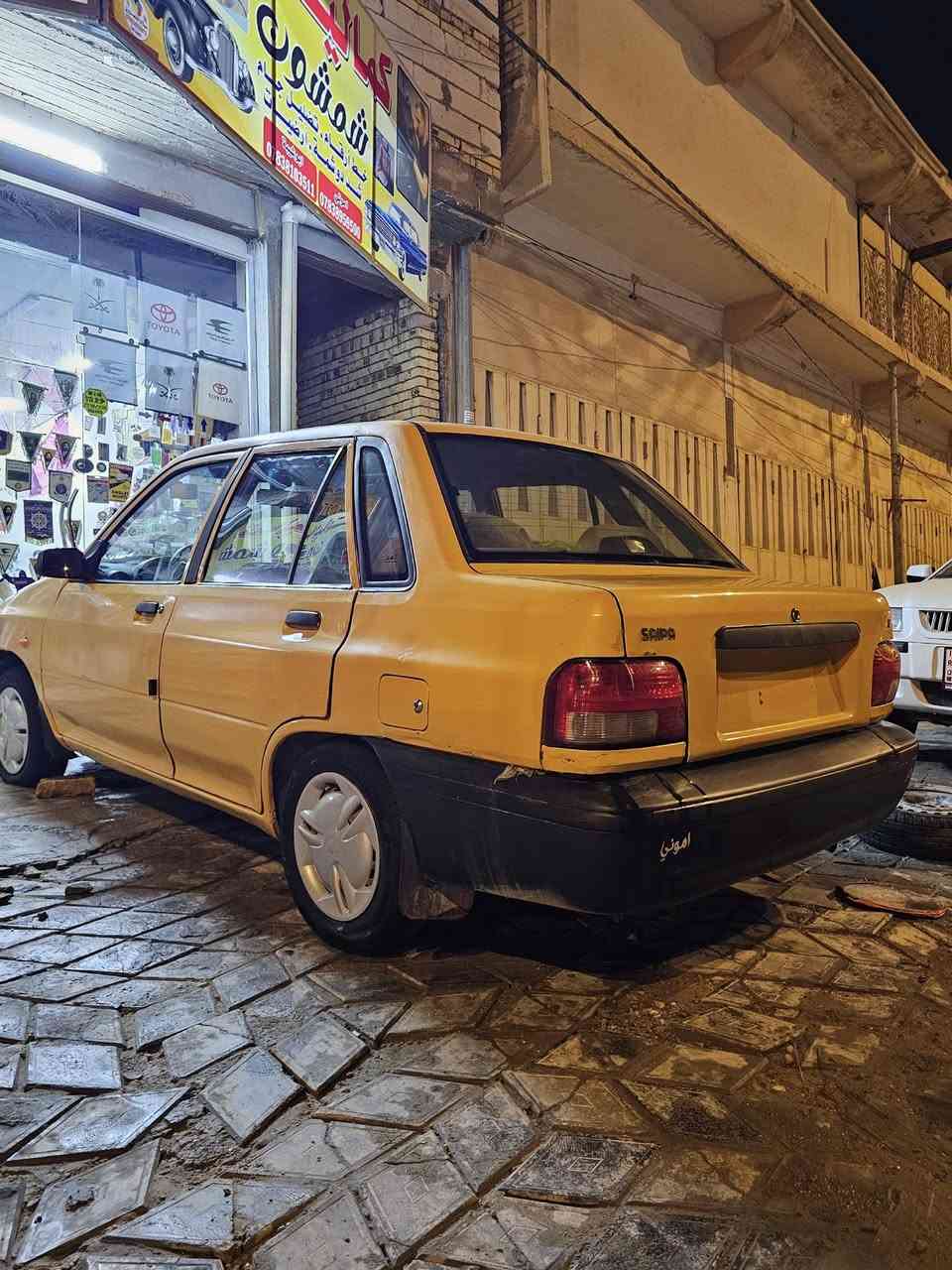 سلام عليكم 
سايبا موديل2013 سيارة جاهزة من كلشي كير مكينه حداديه تخم تاير باتري السعر 30وبيه مجال للطيبين 
مكاني الديوانيه 
***********
