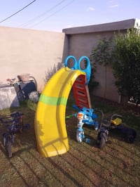زحلگونة • ٣ بايسگلات • نظيفة