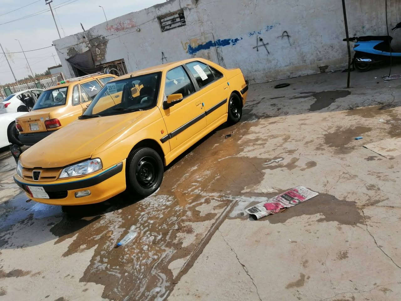 السلام عليكم ... 
بيجو بارص موديل👈🏻2015
سياره كفاله فقط البنيد طاير راجع نفس البلاد . 
رقم قادسيه غرامه مصفره شرط المداور
عليه فقط هيئه ينزل من السعر.. 
مكينه كير تخم تاير حداديه باتري سياره بحاله جيده 
السعر 30وبيه مجال 
المكان ديوانيه🏛️
الاتصال ***********...
