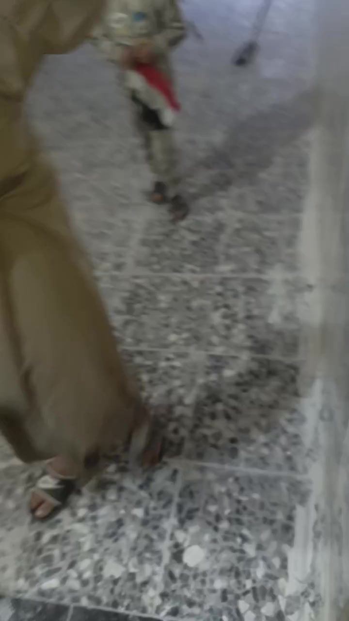 السلام عليكم خلفه سيراميك وبورسلين الواح مكاني زعفرانيه ***********
