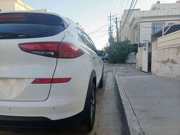 السلام عليكم .. مكلف بالنشر.. مكلف بالنشر..
توسان 2019 مكفولة بدون ضرر وصبغ فقط مكانين بيهم شخوط بسيطة موضحة بالصور شركة الكاصد  فول مواصفات (لمتد) استخدام جدا بسيط ماشية 47 كيلو  رقم بغداد السنوية باسمي تحويل مباشر للمشتري مكانها بغداد سبع ابكار السعر 215 للاستفسار الاتصال على الرقم ‏‪***********‬‏  الاخ سيف القريشي .
