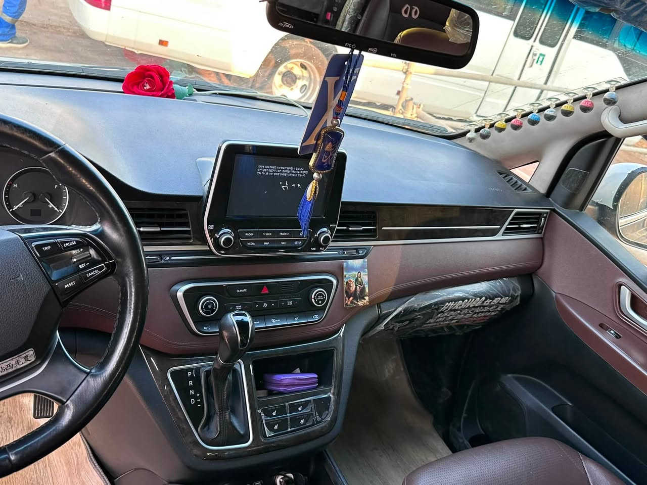 سلام عليكم استاركس لون اسود Vip
سياره موديل 2019 معلايه 2023 معلايه خارج العراق مراجع عليه مرور ماعليه شي 
سياره كفاله عامه بس لمكينه من دبلو حولتها نصين 
سياره بيها خط برميله شماليه وبيها دخوليه الخط مالتها من البصره عاليه لرميله شماليه خط وخدمه 
عنوان السياره البصره طويسه 
متواجد واتساب وعلى لخط 
***********
سعر 350 وبيها مجال
