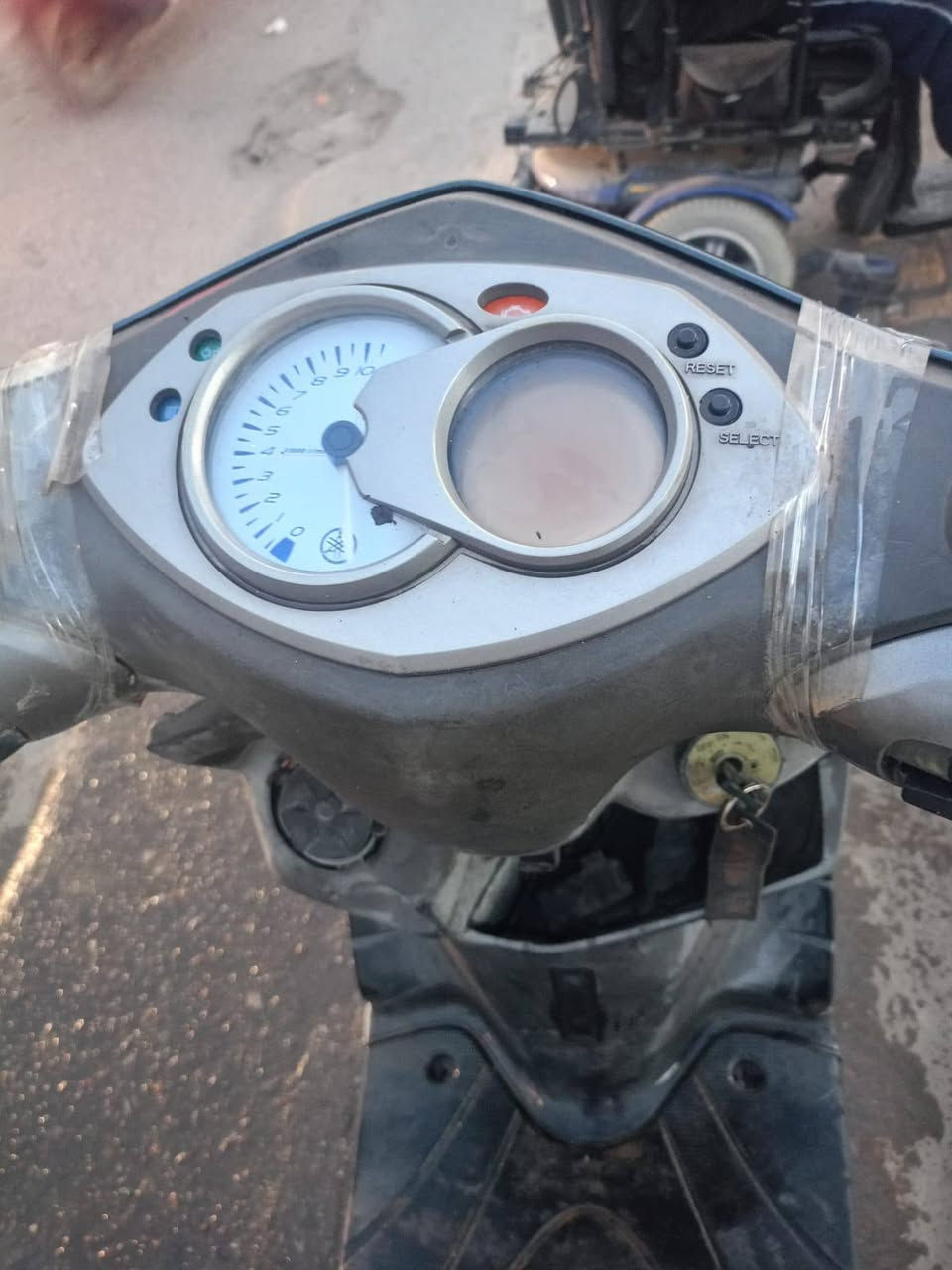 سلام عليكم سكنس فحل نوزل شغالة كهربائيات شغالة نقص بس دكمة مال سلف لا تنقيص ولا تبخير رايدهة ب٤٠٠وبيهة مجال ***********مدينة الصدر
