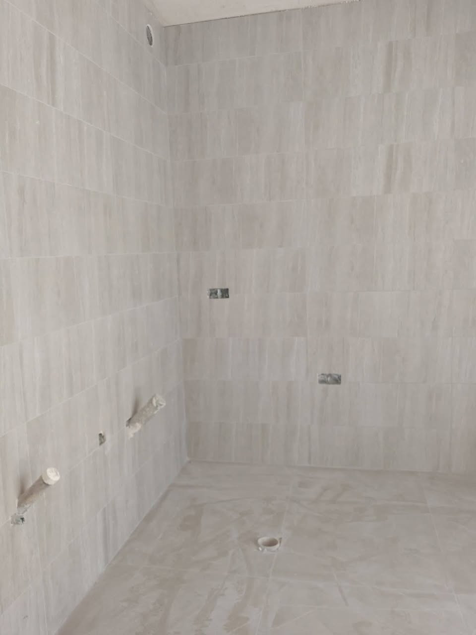 اسطه سيراميك باسعار مناسبه تسليم مهندس ***********
