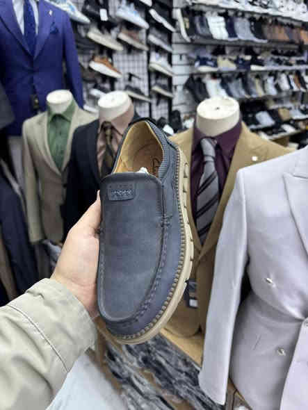 20.000 
عرض خاص عرض خاص 
حذاء شاموا كلاركس الاصلي قطع أخيرة 
الرمادي شارع الأطباء فرع مدرسة 14 رمضان 
*********** واتساب
