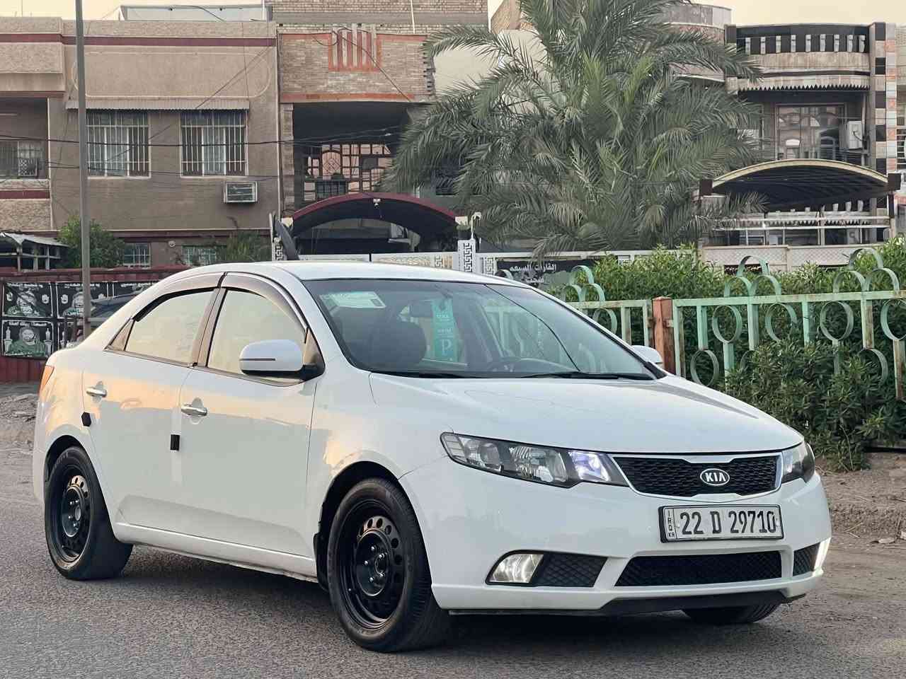 سيراتو ٢٠١٢ خليجي 
سعر ٩١ بيهة مجال شراي 
بيهة صبغ باب جملغ خلفي فقط 
موصفات تحكم ستيرن جهيتن
مانع نزلق شاير بلمري مري شفط
شاشة جبيرة كامرة حساسات خلفية 
يدات نيكل سبادر داخل لونين 
منظومة تبريد جديدة شادهة 
صدر امامي خلفي جديد
سيارة جاهزة ما بيهة اي نقص 
رقم اربيل جديد تحويل ثاني يوم بسمي 
مكان سيارة بغداد الشعب 
رقمي ***********
