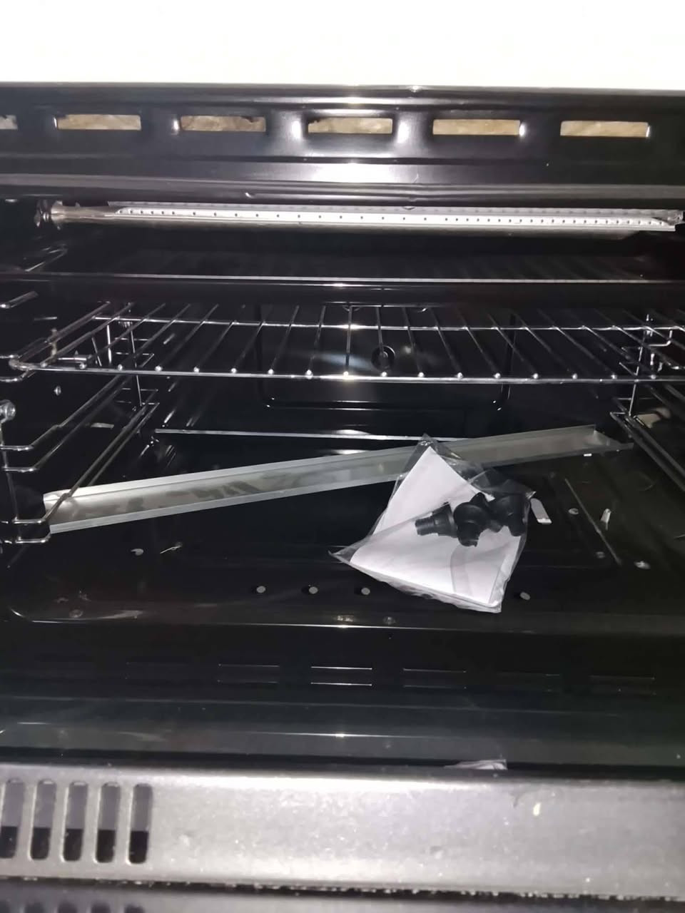 طباخ جديد السعر 220وبي مجال والعنوان موصل جانب الايمن @إشارة


**إذا كنت صاحب هذا الإعلان وتريد حذفه لأي سبب، رجاءا أرسل رسالة إلى الدعم الفني**