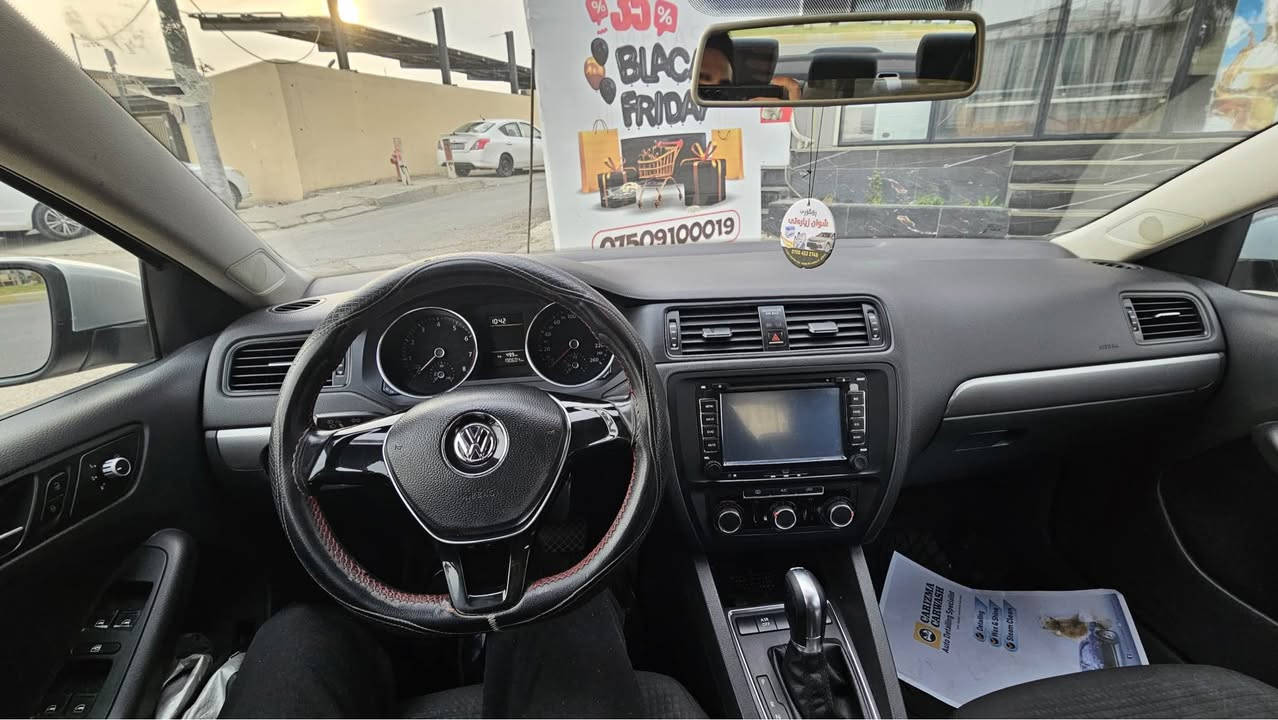 جيتا ٢٠١٦ خليجي 
سلفر
محرك ٢.٠ بدون توربو 
بدون صبغ 
بدون ارباك 
بيه فقط ٣  مكان تعديل 
كير & محرك & تبريد & كهربائيات كله بشرط
سنوي مامنتهي لحد ٢٠٢٧
وكالة و تحويل بنفس يوم 
مكان سياره اربيل
سعر ١١٢

0772 124 7005 واتس اب أربيل, العراق
