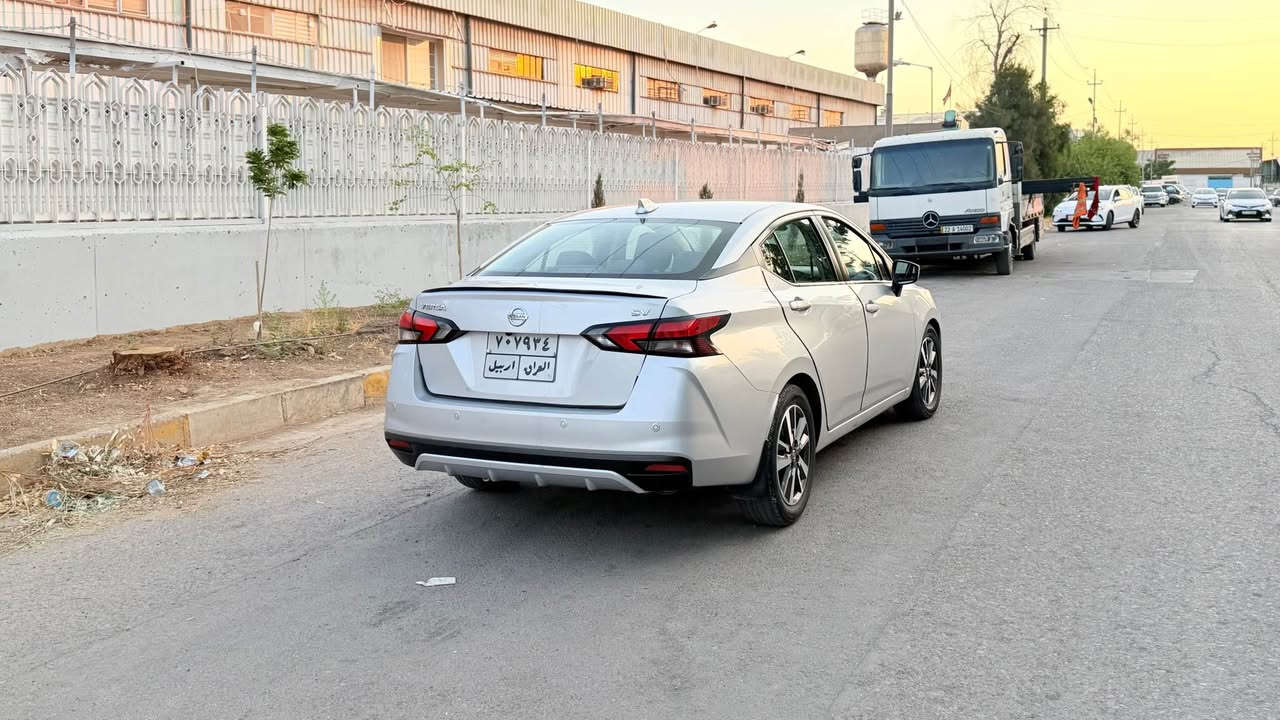 نیسان ڤێرسا مودیل 2020 رەنگ سلفەر
مواسفات SVڤولیوم شاشەگەورە کامیرا
حساس جام کارەبا ئاوێنەکارەبا داخل سپی
تعدیل سورعە ویلکەپ بەسمە 
رادار پشتو پێش و تەنیشت مەزبوت 
دوپارچەی سبوغ بێ داخلی بێ ئێرباگ
ساردەکوت  و تەزرەی نیە قوپی نیە
رسمی سونەرم دانایە تایەی نوێیە
تەبرید مەزبوتە یەک دینارمەسروفی نیە
گێرومەکینەی بەشەرتە بێ عەیبن
سەنەوی نوێیە تحویل غرامەبەشەرت
سعری 103$ ژم ***********
شوێن هەولێر أربيل, العراق
