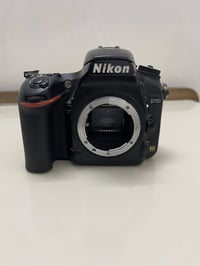 نيكون d750 شتر 24 الف النظافة مثل ما موضح بالصور ملحقات بطارية +شاحنة ...