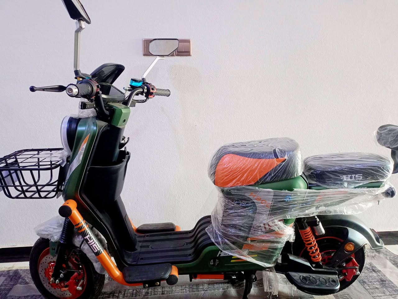 دراجة شحن للبيع H900 جديد غير مستخدم كامل مع ملحقاته للأستفسار ع الرقم *********** مكاني بعقوبة التحرير
