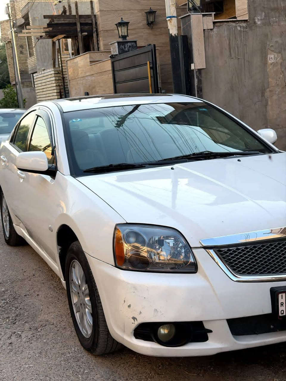 سلام عليكم 
ميتسوبيشي كالنت 2011 خليجي حره 
رقم بغداد هزه ساقطه سنويه لحد 2028
سياره فول مواصفات 1/1
منظومه زنون عالي ناصي 
منظومه غاز جديده 
محرك 2400 مكفول 
كير مفتوح الكيس فقط
سونار موجود   
باب السائق صبغ معجون 
جاملغ الامامي صبغ معجون 
باب الخلفي بارد قليل 
الدوسه صفحتين صبغ فقط 
العنوان/ بغداد حي الجهاد 
السعر / 110 وبيها مجال 
رقم /*********** واتساب موجود بغداد, العراق
