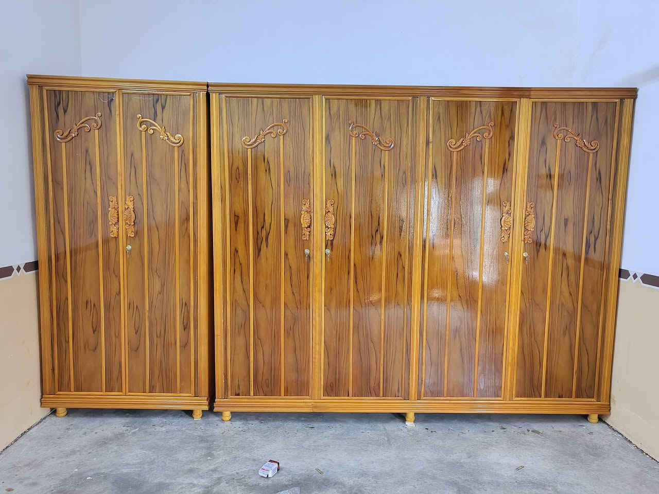 السلام عليكم تم تجهيز غرفه صاج 5ملم من معمل ونجارة صالح
للاستفسار علا الخاص او الاتصال علا الارقام ***********
***********
