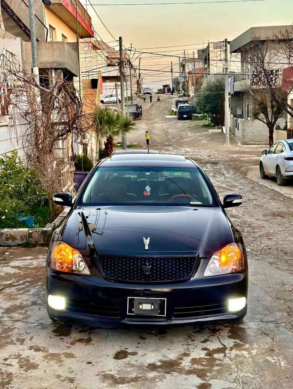 سلاوي خواي گه وره تان ليبيت 

شاهينه ساخ ساخ   ٢٠٠٥   
١٨٢ قه تره دوكه لي نيه هه لمي ده ميشي نيه 
٣ دوگمه ي قه پات مواسه فات فول فوله 
جلد سلايت هيته ر 
ئاوينه ئيشاره ت  سوكان حه يزه ران 
كامل مه جموعه ي سوكان ليكزس 
يه ده ي لايت و ايشاره ت  بيلادي بو به سراوه 
يه ك پارچه ي  بوياخه  بي ليدران 
 چواتايه و ويلي لوكي له ژيرايه 
سه قفي شوشه 
فورميكاي سور
ته بريد و ته قه و ره قه و دارو به رد به شه رت 
گيرو مه كينه و كاره باي  به شه رتي ١٠٠ فيته ر 
قوه تي ١٨٤ نه بوو مه يبه 
كودي بوكراوه 
ده عامي بو ده عامي ٢٥٠ مه سره في تيا نيه 
سه ياره كه هي مالانه تير تير مه سره فه 

شوين سليماني  
***********
٨٥$ مه عمه له ي كه م 

مشته ري نيت سه رمان مه ئيشينه ره حمه ت لي بيت ..
