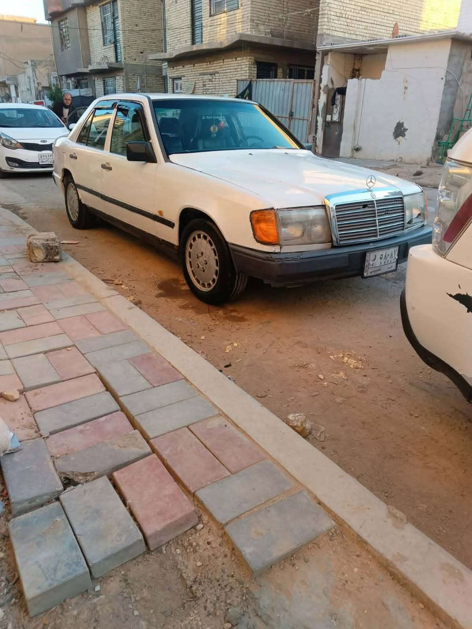 سلام عليكم مارسيدس مكينه محوره بطه رقم امبار راعيه موجود ابغداد السياره جاهزه دوشمه جديده نصبته حلوه تخم تاير جديد بيع او مراوس السعر ٣٥ او بيه مجال ماكن السياره كربلاء طويريج الرقم صاحب السياره ***********
